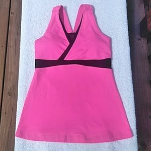 Lululemon hot pink tank size 6